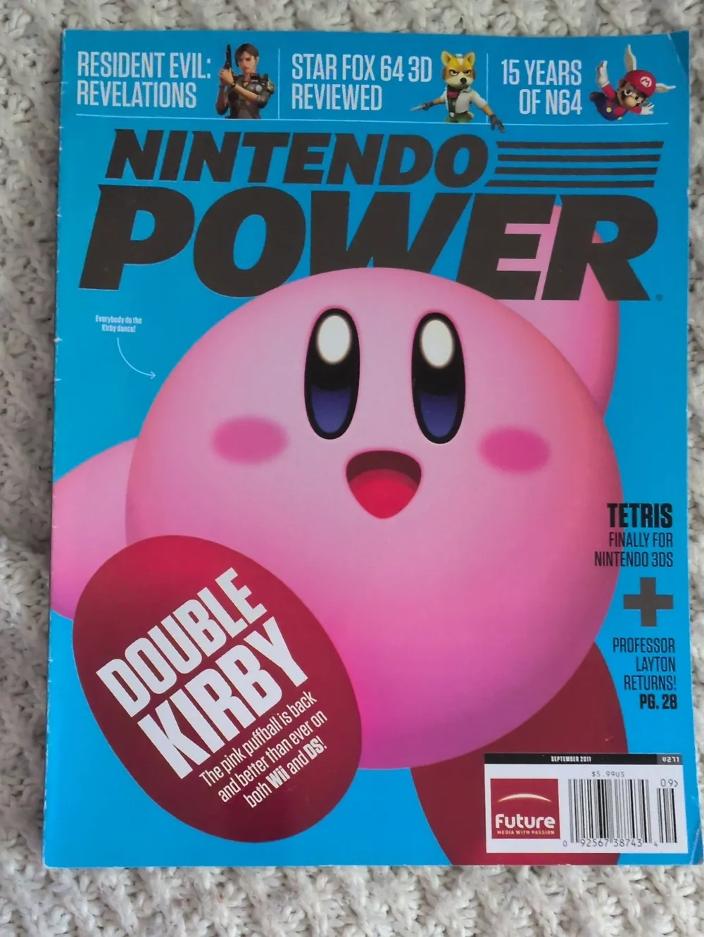 Nintendo Power Magazine #v271 September 2011 Double Kirby